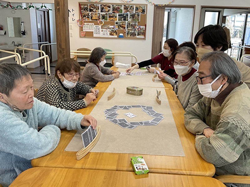 カラオケ、創作、ゲーム